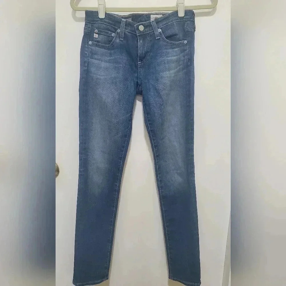 AG Women's jeans the stilt cigarette size 25r denim skinny casual office